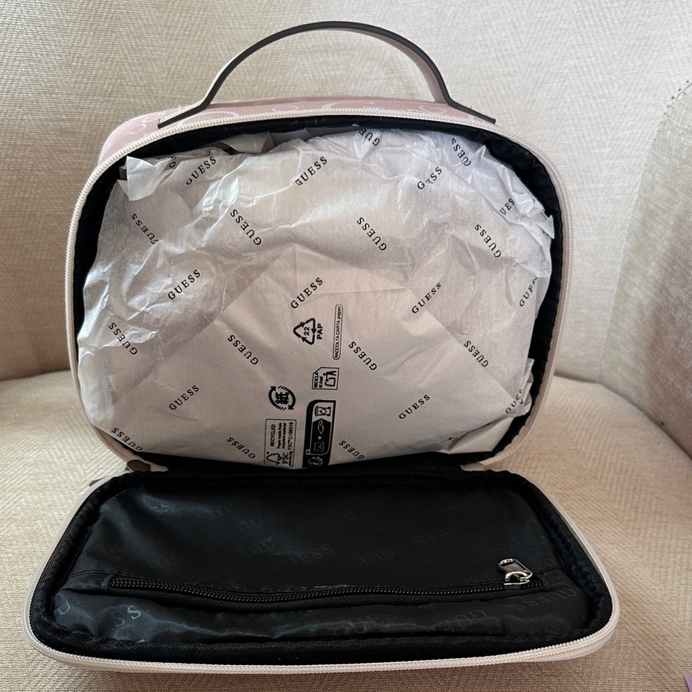 GUESS Blush Pink Logo Cosmetic Case - Picture 8 of 9